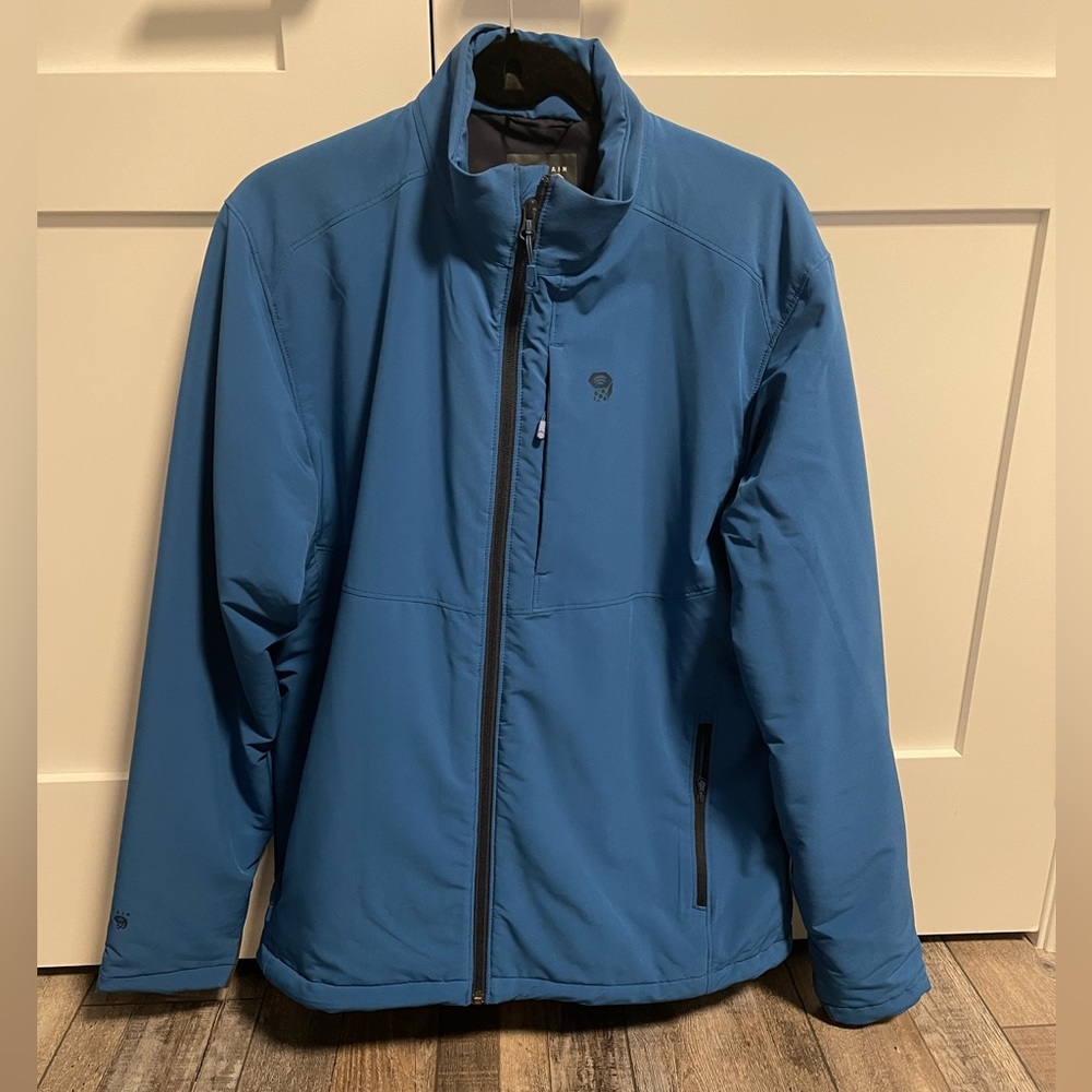 Men’s Mountain Hardwear jacket